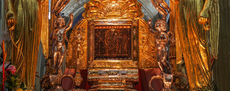 virgen-de-la-chiquinquira-gloria-a-ti-casta-senora